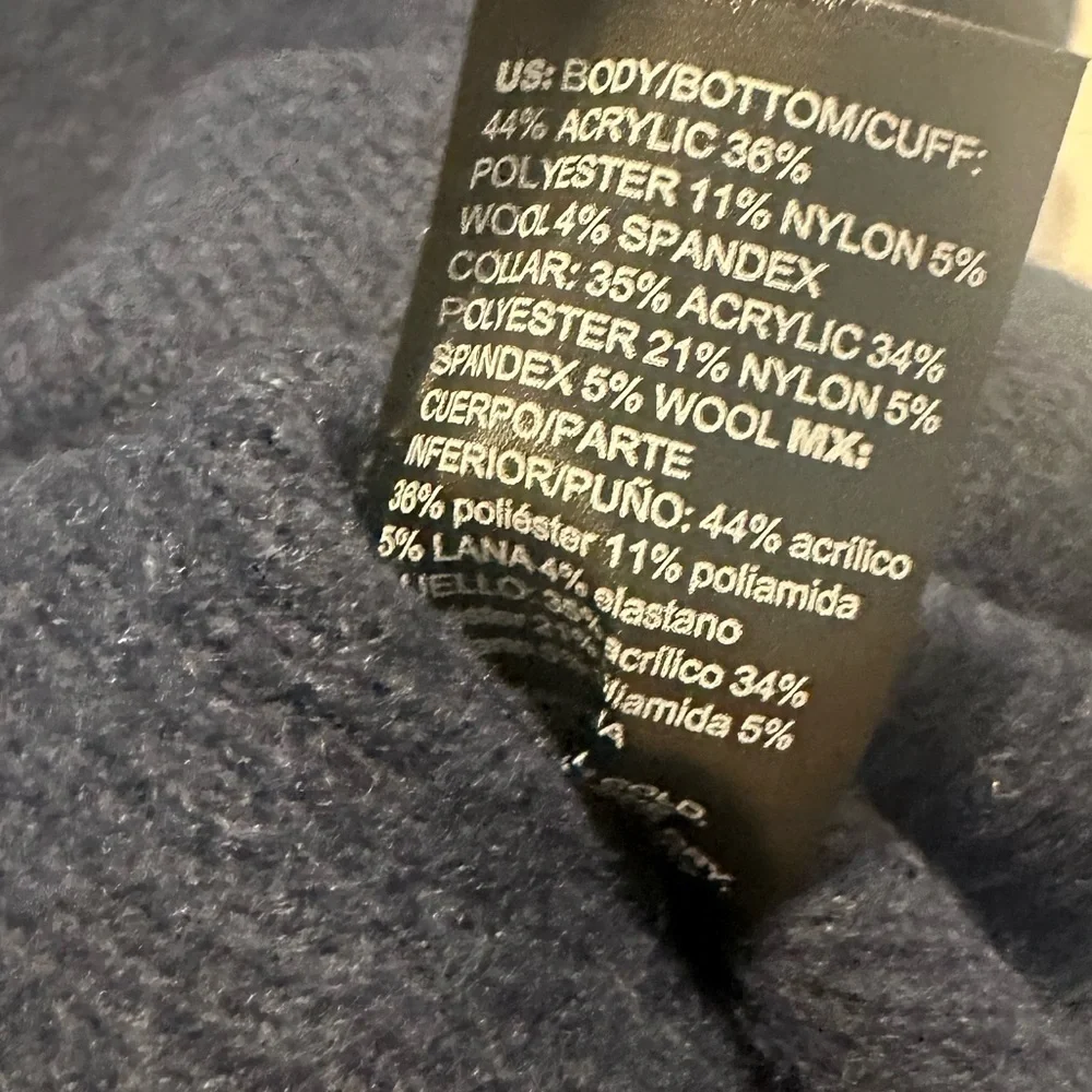 NWT WHBM Navy Blue Ruched Sleeve Sweater Top- Large - Picture 5 of 5